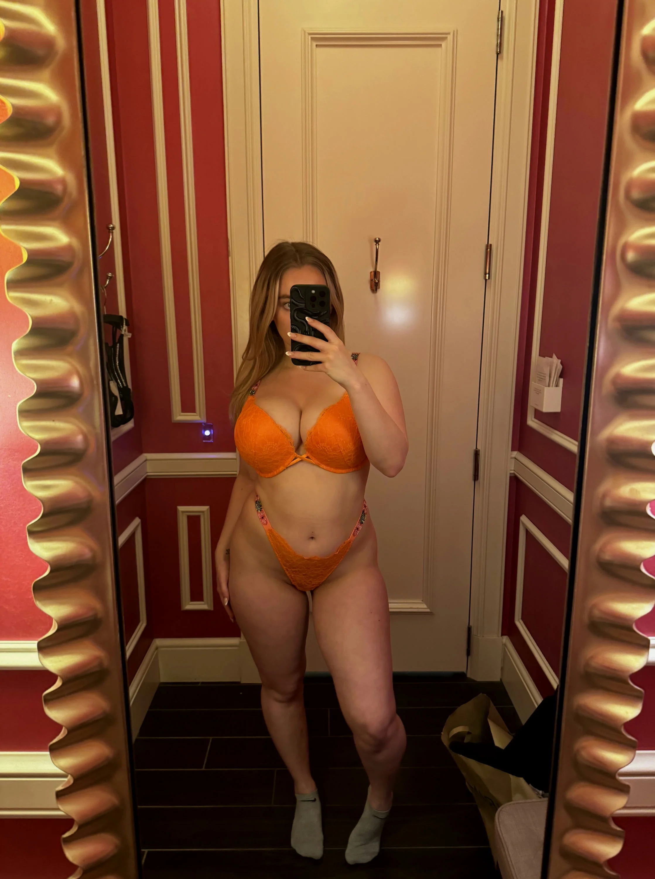 does this colour suit me? picture 1 of 1