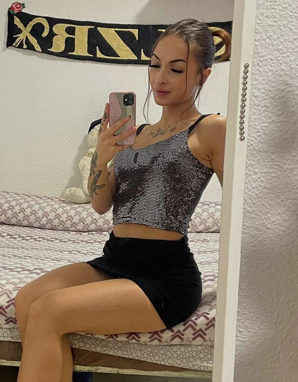 i think i am hot picture 1 of 1