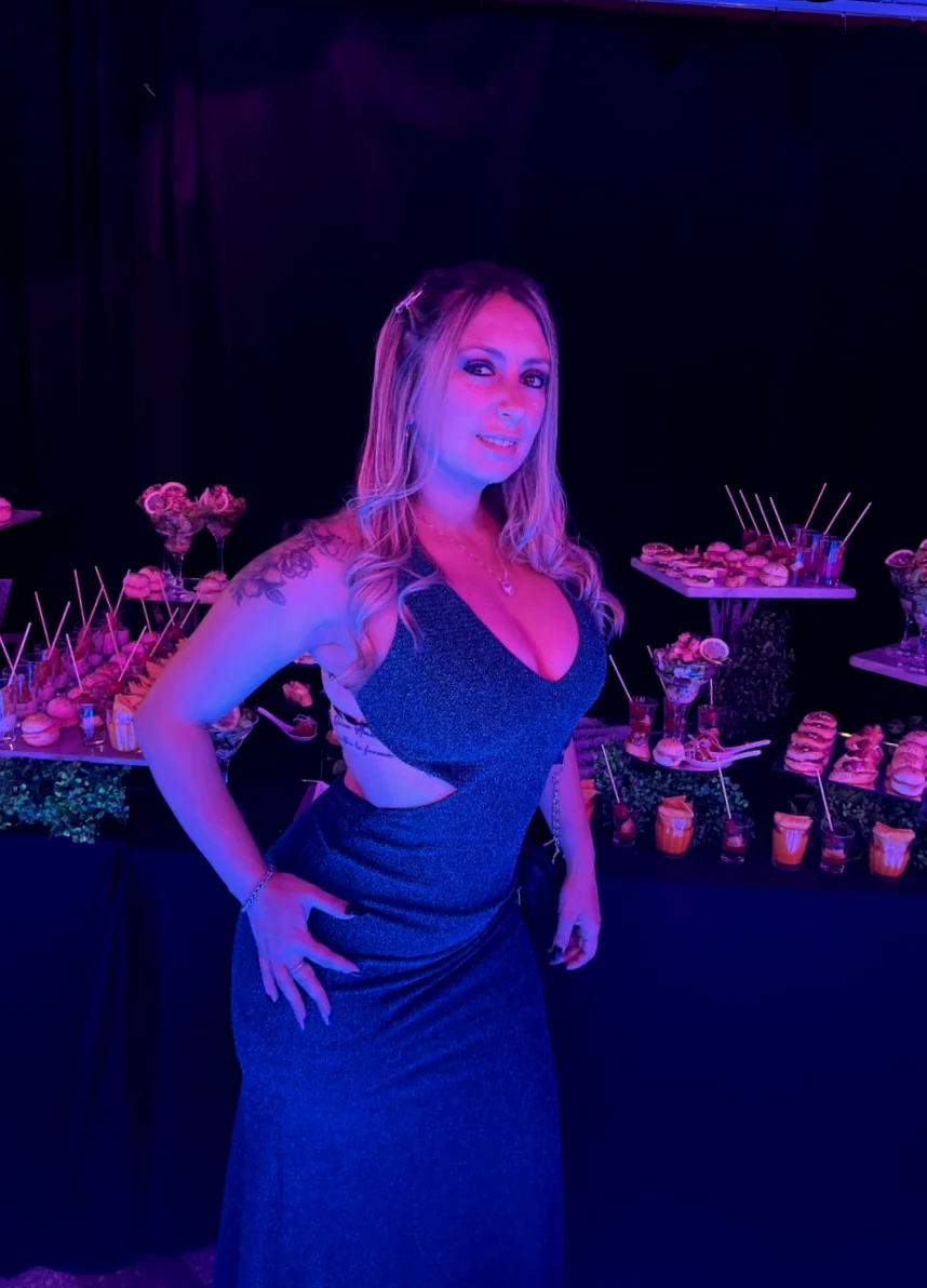 Do you see me as hot or sexy picture 1 of 1