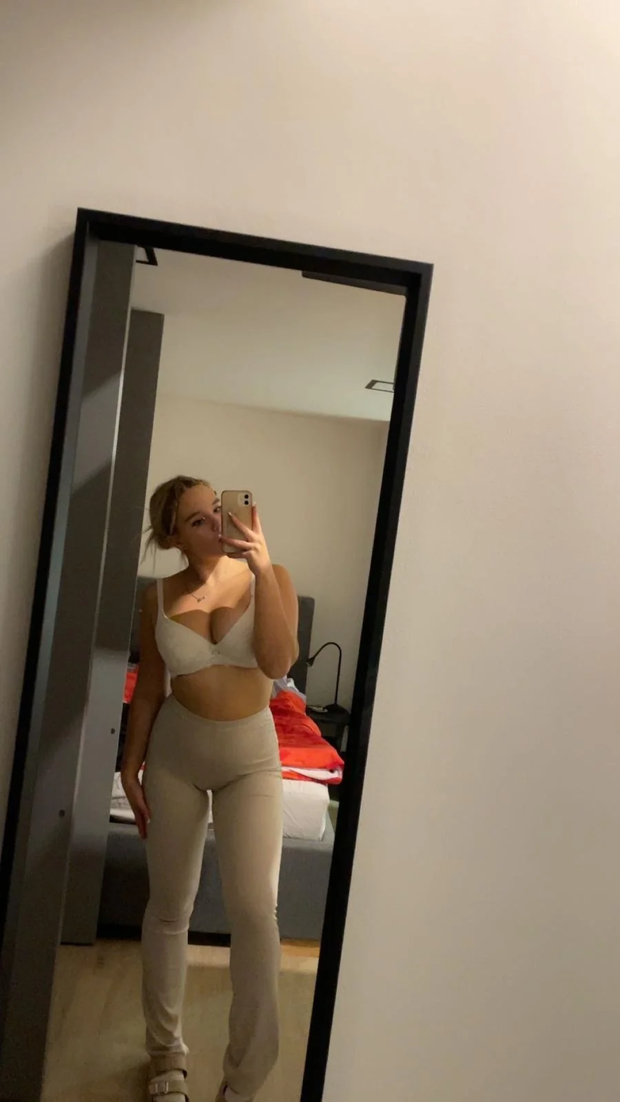 Am I hot in this outfit? F19 picture 1 of 1
