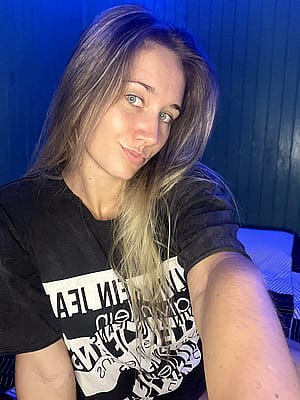 Am i the type of girl you want to date?'