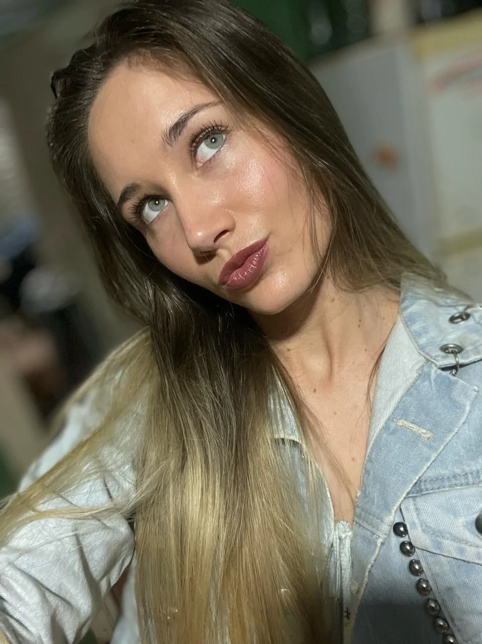 am i enough to be a good and beautiful girlfriend? picture 1 of 1