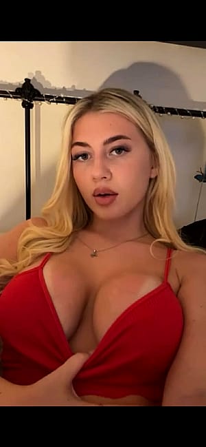 we can datee but you have to titty fukk me first'