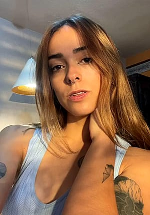 Liars go to hell. Am I hot? 19F'