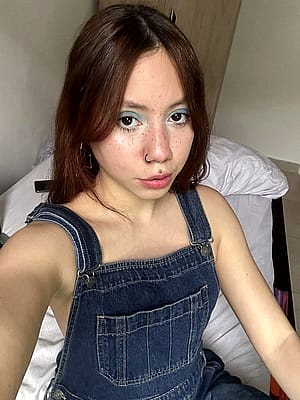 Do you think i am attractive?'