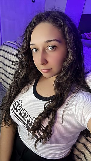 be honest am i hot [F19]'